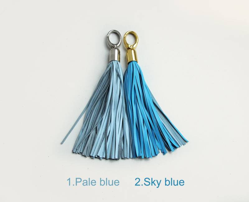 Lederquaste, Hellblaue Oder Himmelblaue Lange Quaste, Große Quaste Lederquaste, Hellblaue Oder Himmelblaue Lange Quaste, Große Quaste von erikasleather