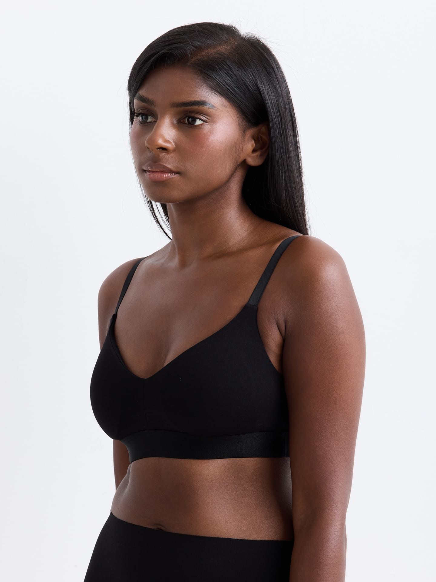 erlich textil Casual Cotton Bralette mit herausnehmbaren Pads für Frauen aus Baumwolle (aus kontrolliert biologischem Anbau) in schwarz von erlich textil