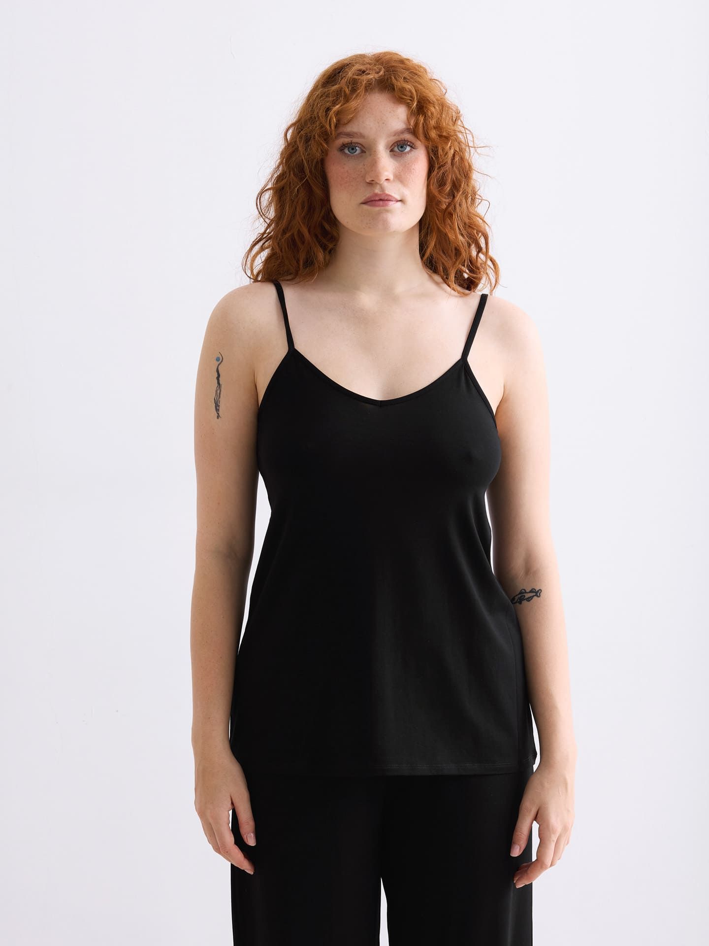 erlich textil Light Touch Camisole für Frauen aus TENCEL™ Lyocell in schwarz von erlich textil