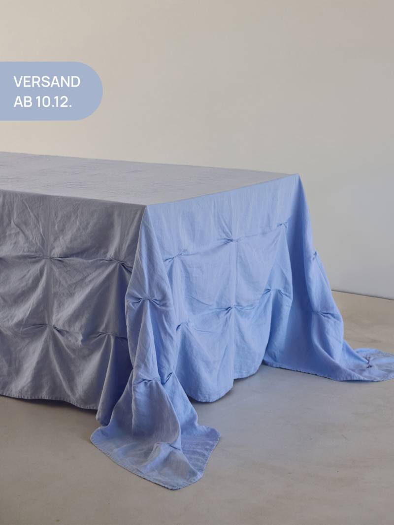 erlich textil onomao x erlich textil Drapierte Tischdecke für Unisex aus Leinen + Baumwolle (aus kontrolliert biologischem Anbau)  in zartblau von erlich textil