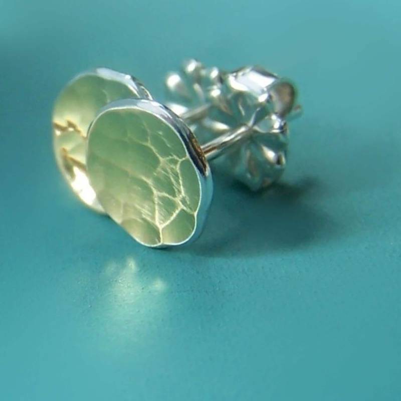 Winzige 22K Gold Und Sterling Silber Pool Post Ohrringe von esdesigns