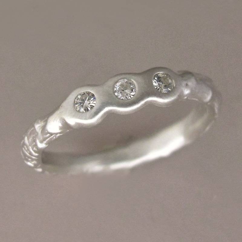 Zweig Ehering Aus Sterling Silber Und Moissanit, Kiefernzweig von esdesigns