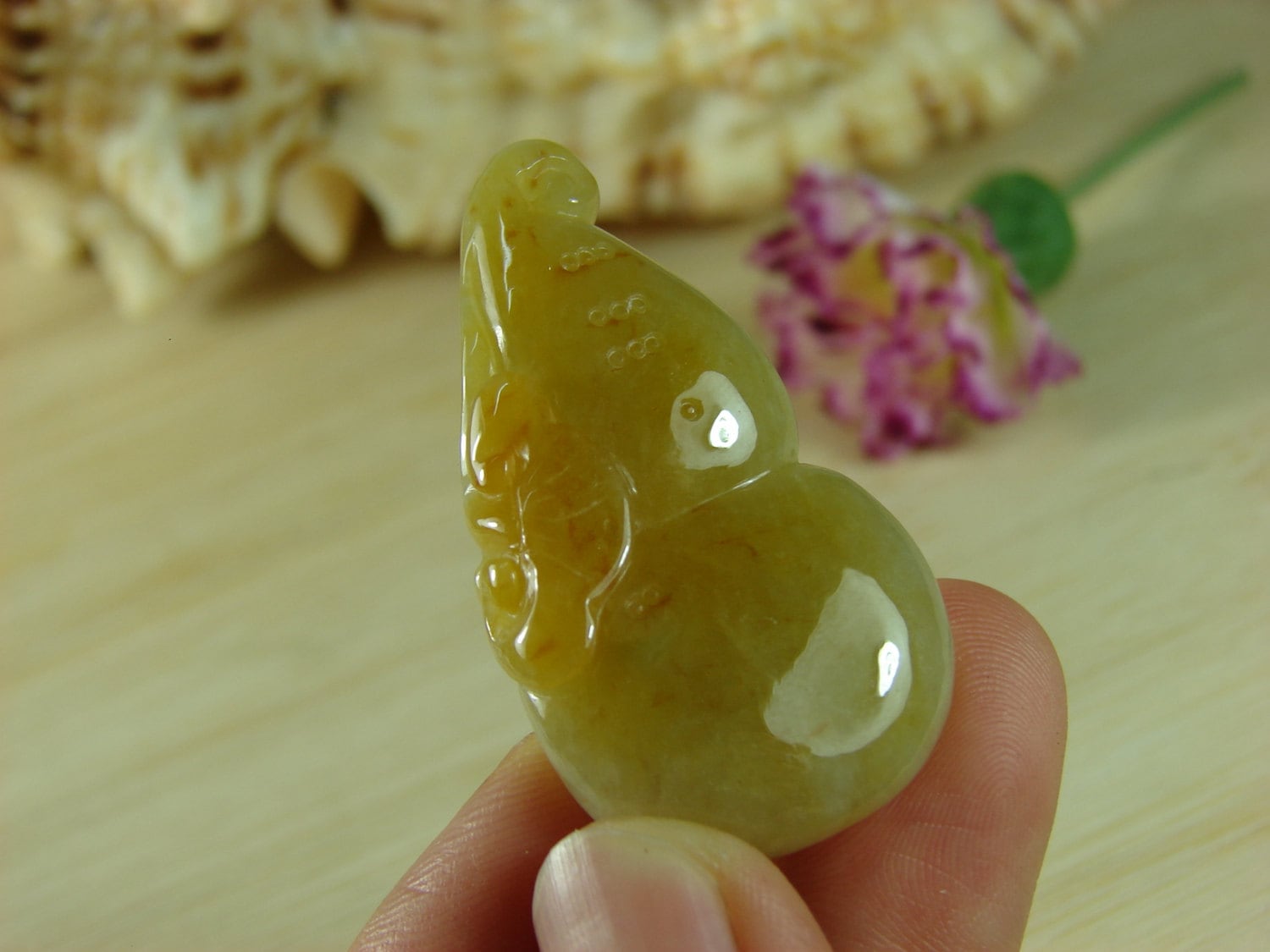 Zertifizierter Gelber Jade Anhänger Gourd Lotus Natural Type A Jadeit P3611 Zertifizierter Gelber Jade Anhänger Gourd Lotus Natural Type A Jadeit P3611 von esybuy