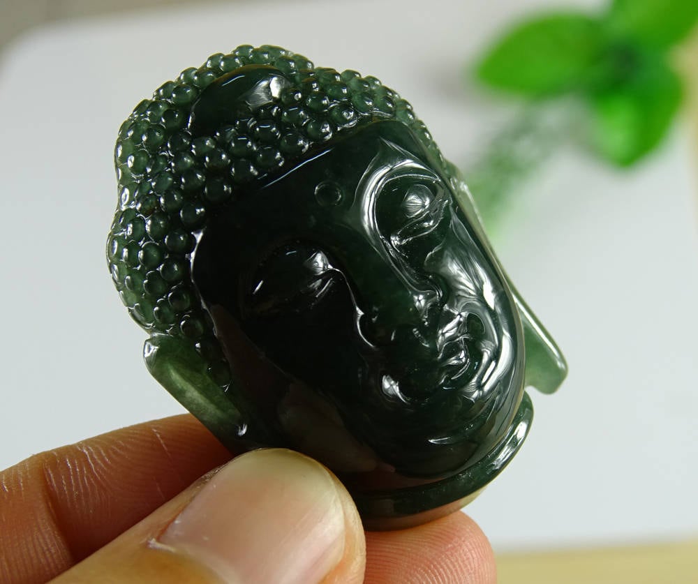 Zertifizierter Handgeschnitzter Öl Grüner Jade Anhänger Buddha Kopf Grade A Jadeit P-372-17 Zertifizierter Handgeschnitzter Öl Grüner Jade Anhänger Buddha Kopf Grade A Jadeit P-372-17 von esybuy