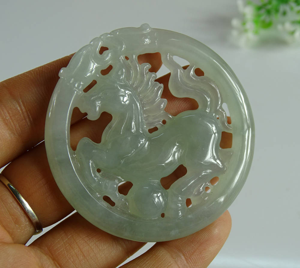 Zertifizierter Transparent Icy Green Jade Anhänger Pferd Grade A Jade到功Ite Zertifizierter Transparent Icy Green Jade Anhänger Pferd Grade A Jade到功Ite von esybuy