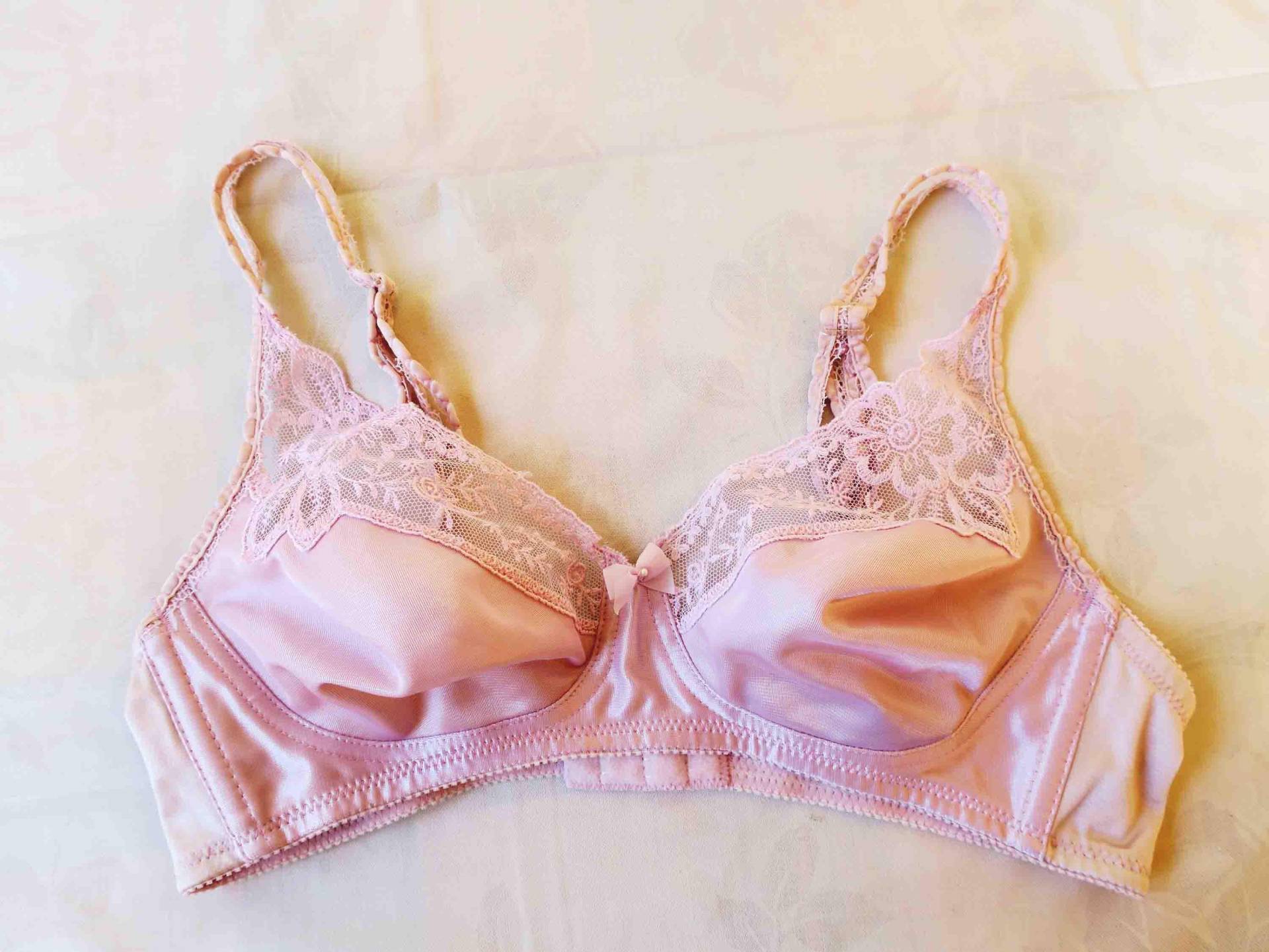 Vintage Bh Schiesser Mit Rosa Spitze Und Schleifchen von etage4vintage