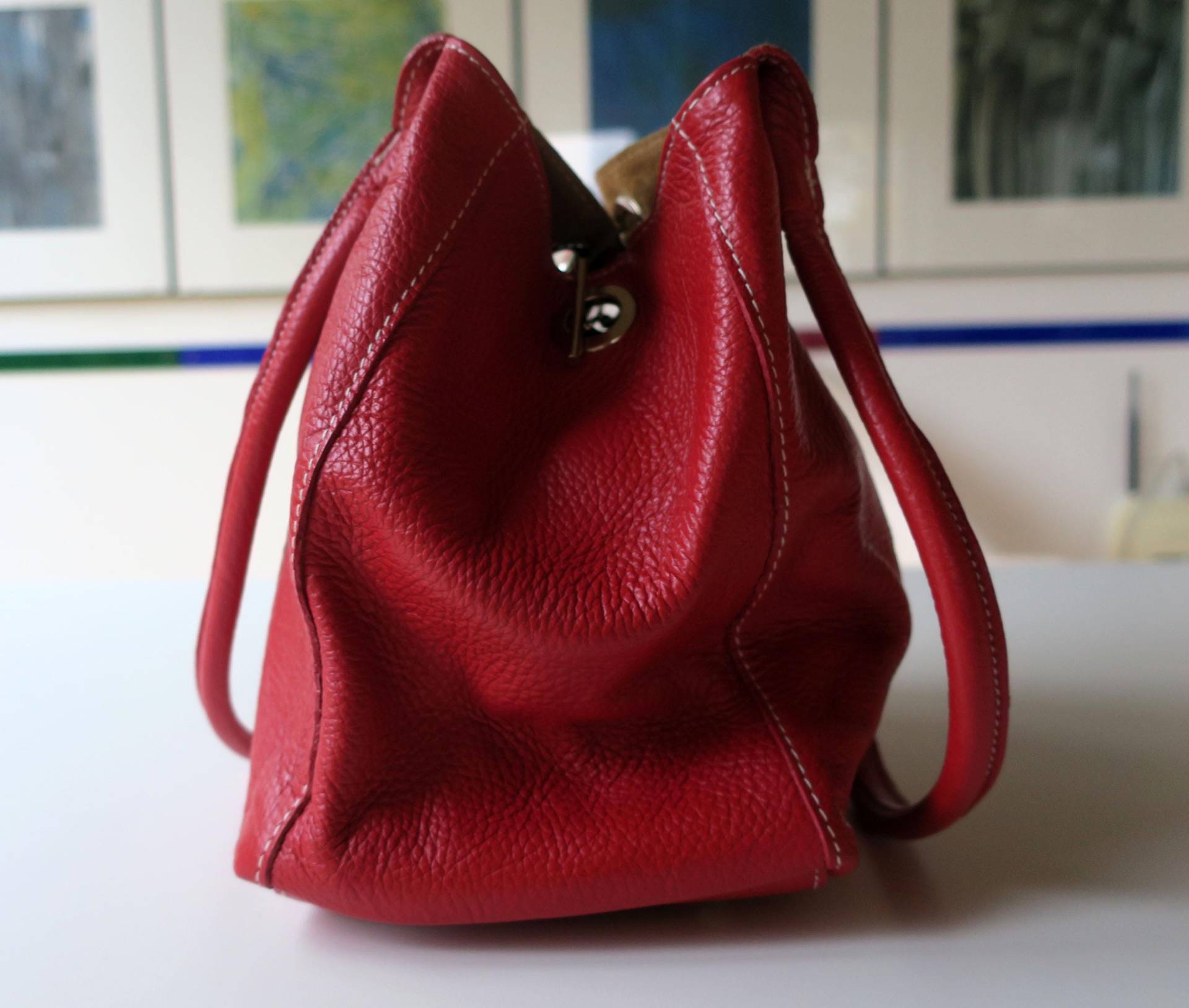 Vintage Schultertasche Beuteltasche Wendetasche in Leder Rot - Braun von etage4vintage