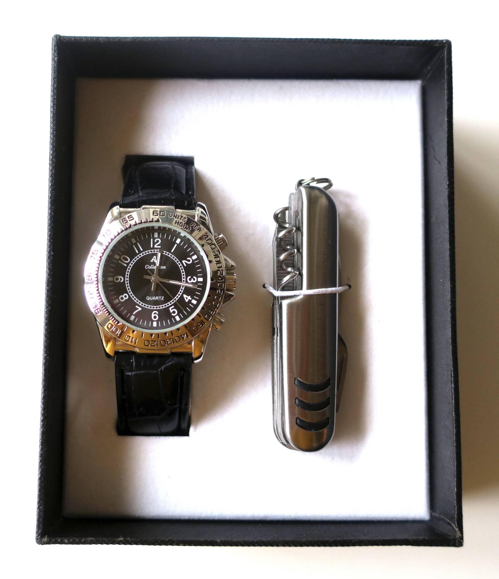 Vintage Uhr Ac Collection in Silber Mit Schwarzem Lederarmband Im Geschenkkarton von etage4vintage