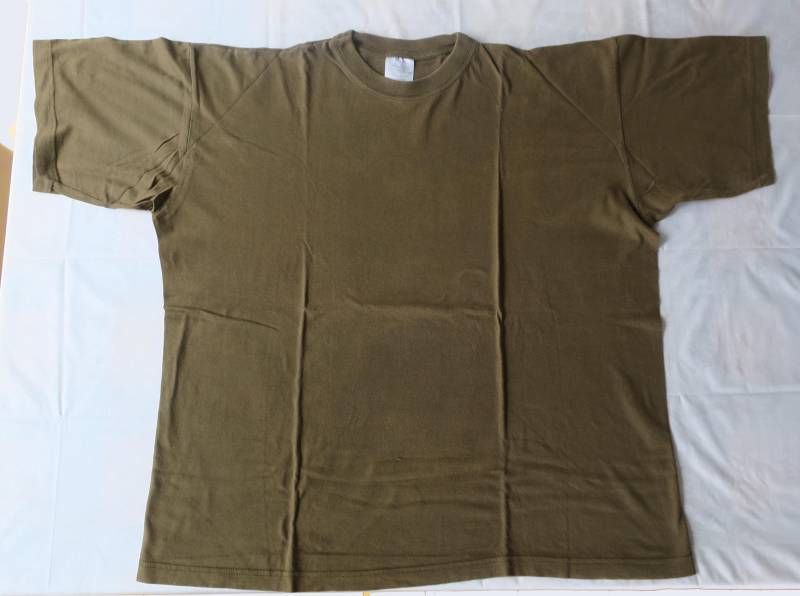 Vintage | Y Militär Bundeswehr T-Shirt Grün Miltec By Sturm von etage4vintage