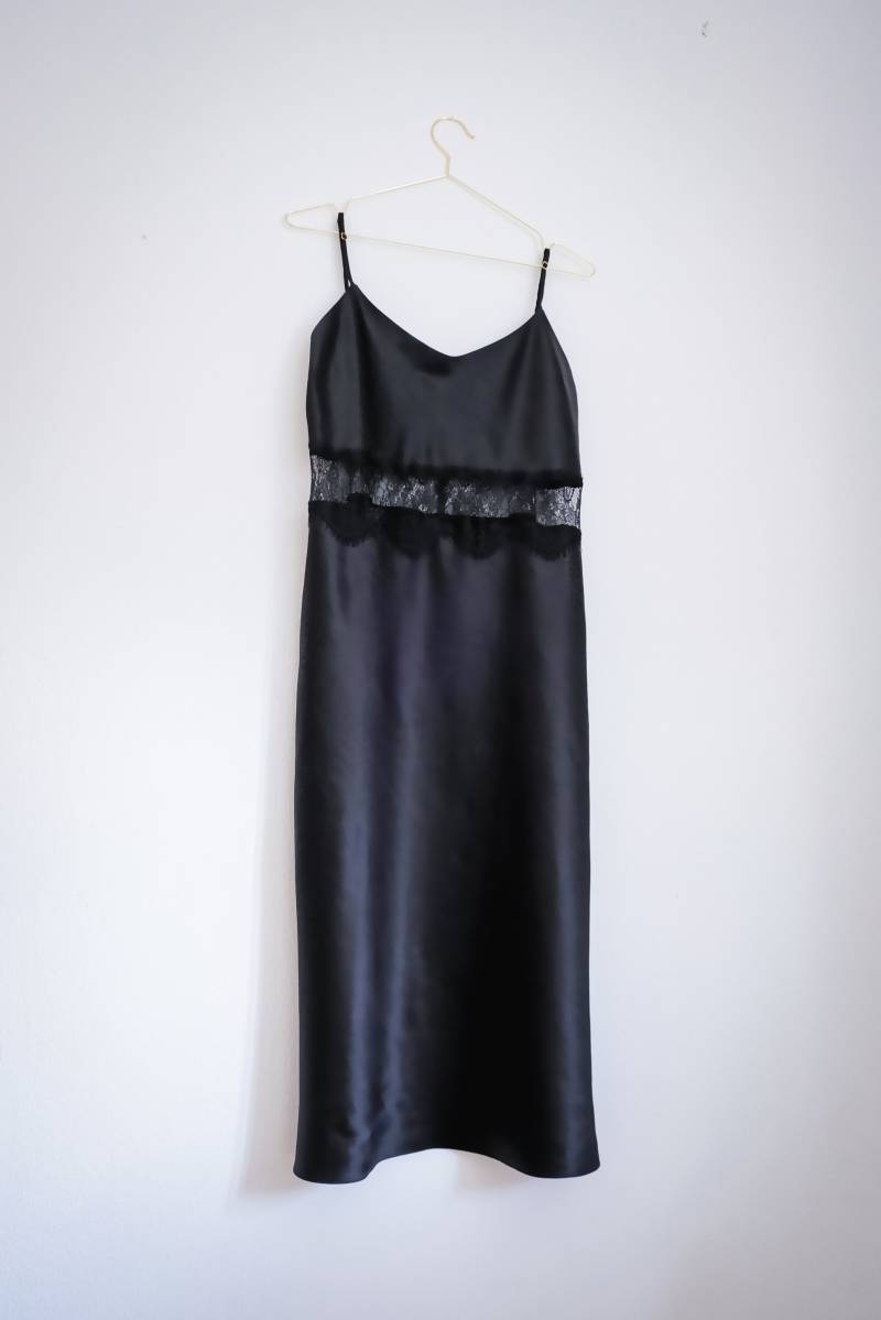 100% Reine Maulbeerseide Taille Spitzenkleid Hoshi in Schwarz Turmalin, Größe M Und Xl, Schrägschnitt Seide Slip Kleid Brautjungfer Hochzeit von eustellaCREATION