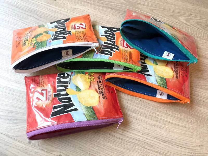 Handgefertigter Beutel in Recycelter Verpackung von evarcenciel