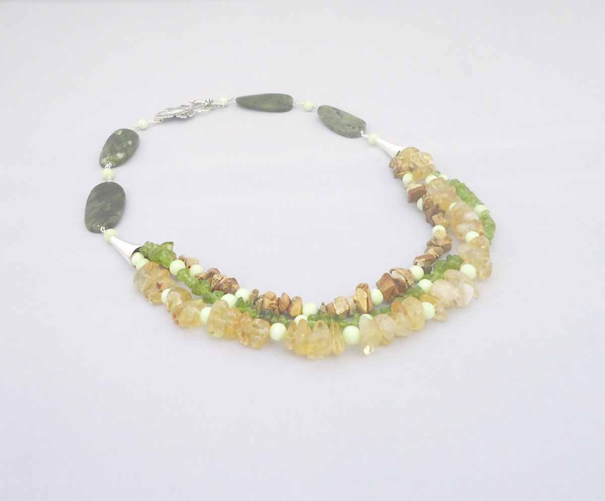 Multi Strang Halbedelstein Halskette Jade, Jaspis, Peridot & Citrine von evecollection