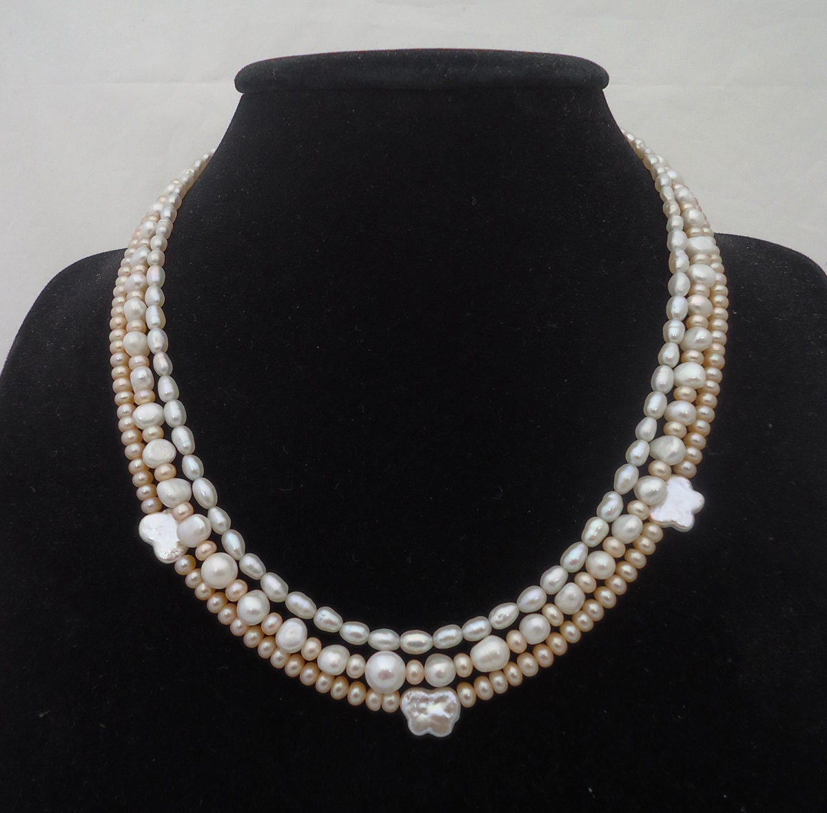 Multistrang Süßwasser Perlen Halskette Braut Statement Schmuck von evecollection