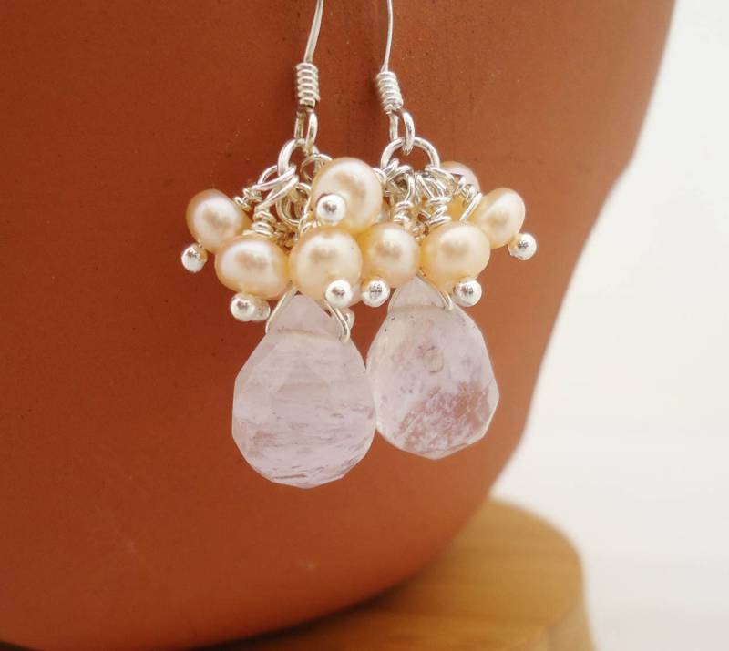 Quarz Und Süßwasserperle Ohrringe Sterling Silber Haken Quarz Und Süßwasserperle Ohrringe Sterling Silber Haken von evecollection