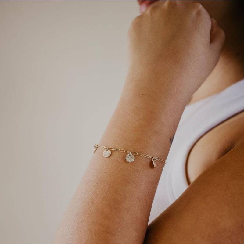 Personalisierte Brautjungfer Geschenk - Bettelarmband 70+ Charm Designs 14K Gold-Gefüllt Personalisierte Brautjungfer Geschenk - Bettelarmband 70+ Charm Designs 14K Gold-Gefüllt von everasterjewelry