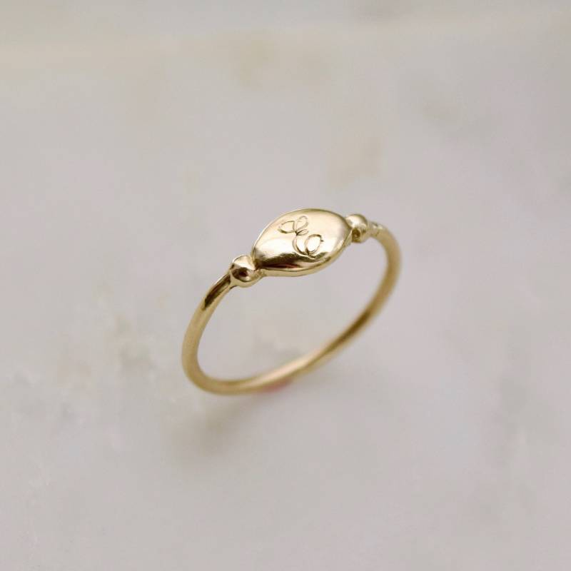 Handgravierte 14K Gold, Sterling Silber Oval Initiale Siegelring - Personalisiert von everlijewelry