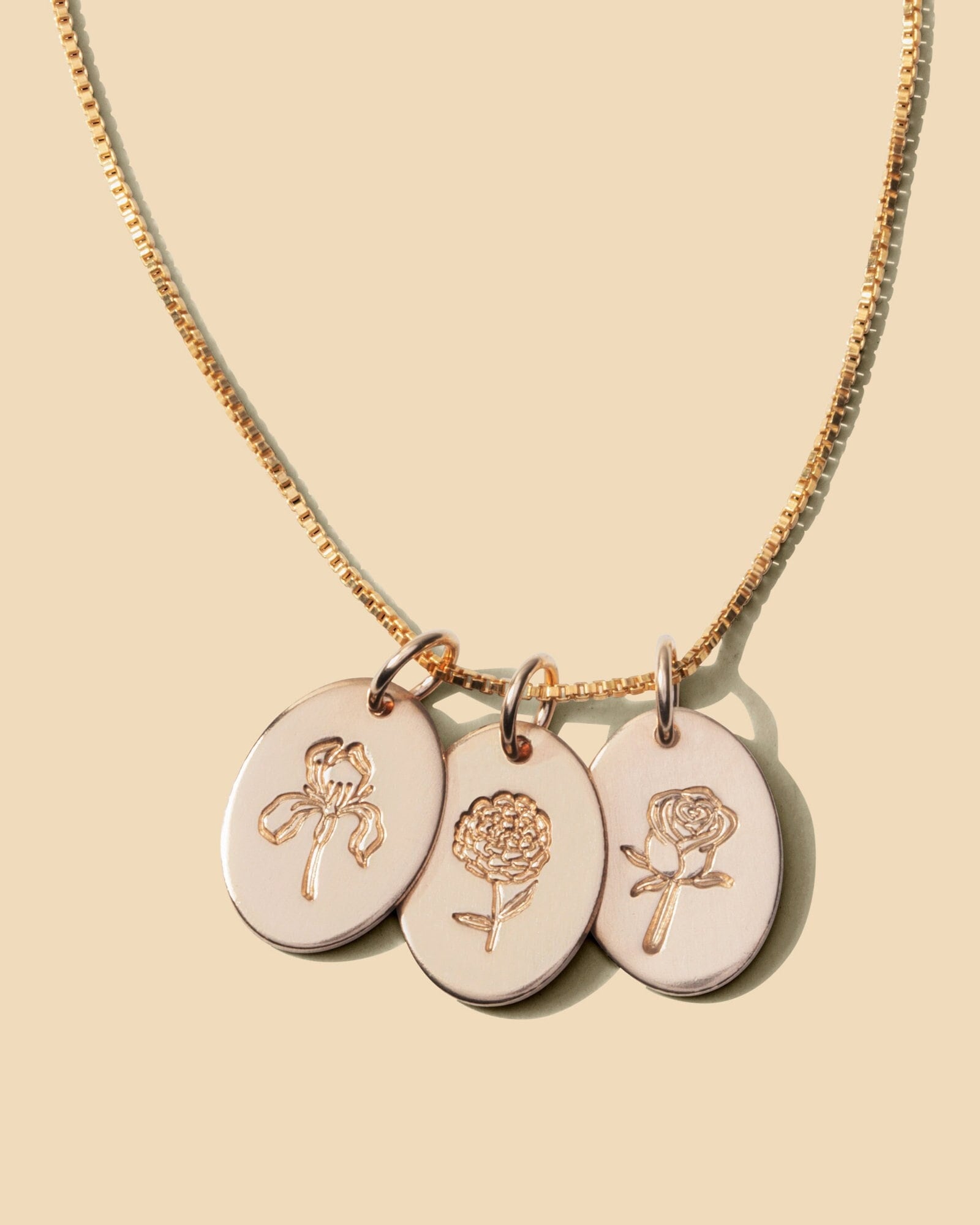 Geburtsblume Ovale Halskette, 925 Sterling Silber, 14K Gold Fill, Rose-Gold Fill von everlymadejewelry