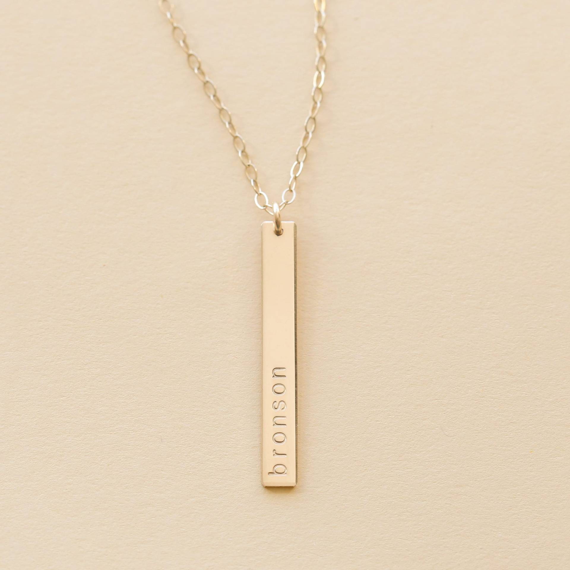 Mutter Halskette, Mama Geschenk Großmutter, Familien Vertikale Bar Namen Muttertag Schmuck, Vlieseline von everlymadejewelry