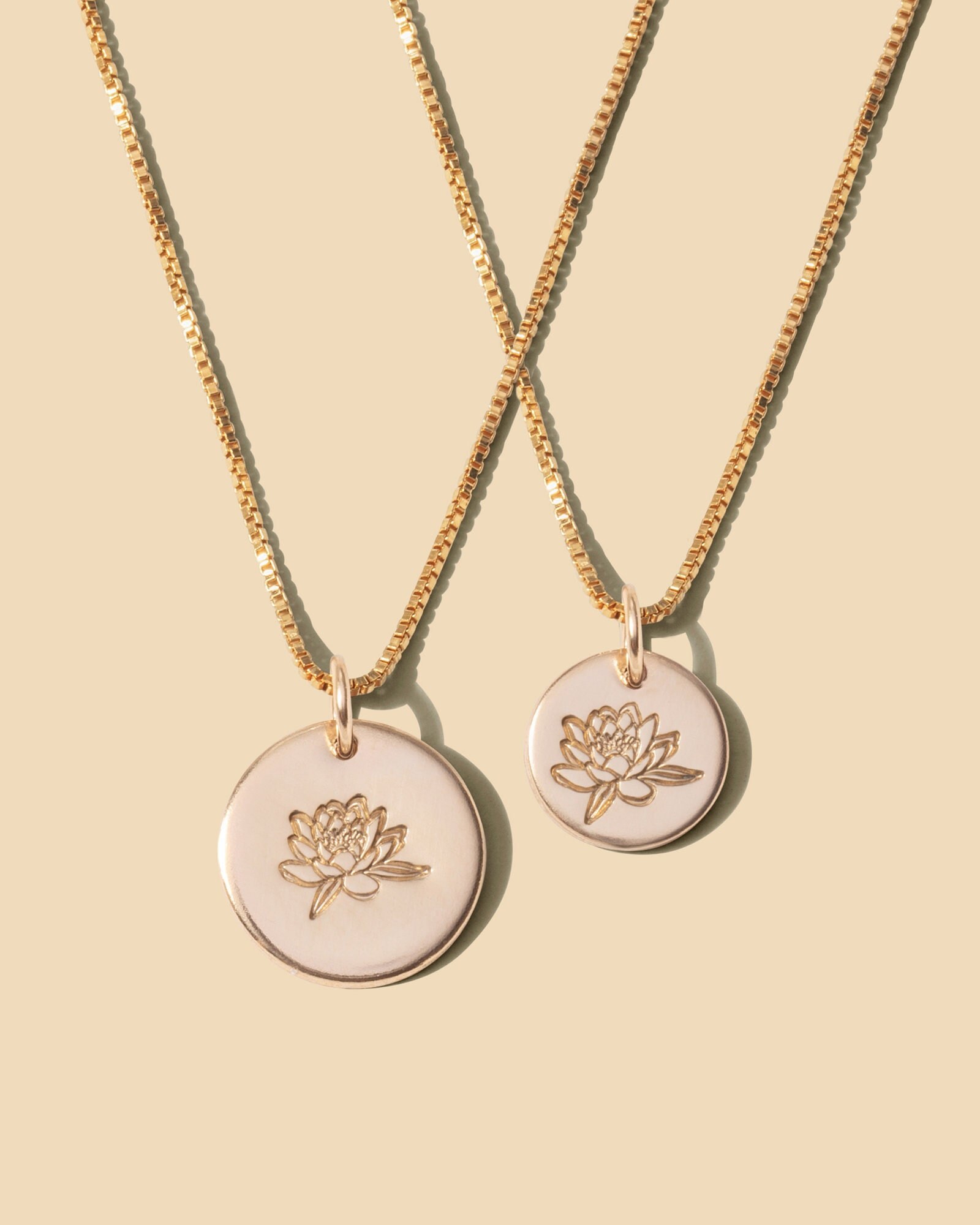 Seerose Juli Geburtskette, 925 Sterling Silber, 14K Gold Fill, Rosegold Fill von everlymadejewelry