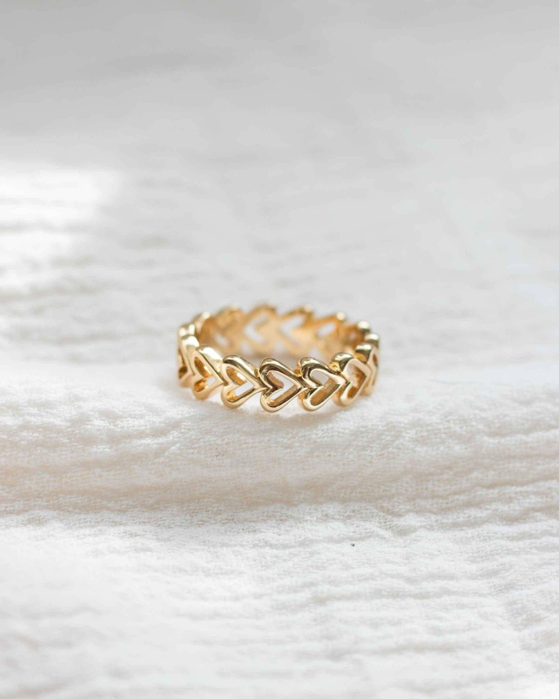 Vivian Heart Bandring, 18K Gold Vermeil von everlymadejewelry