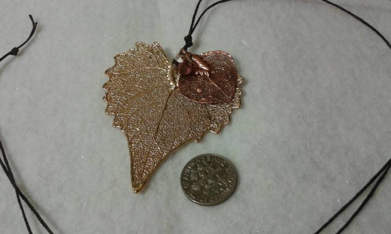 Herzförmige Blatt Halskette Herzförmige Blatt Halskette von everythingbystess