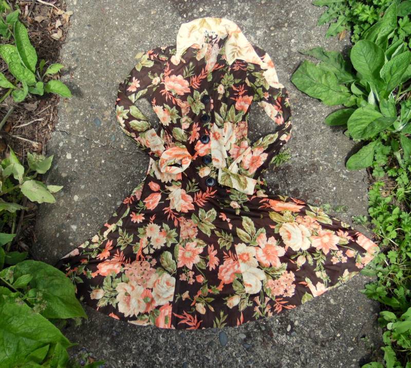 60Er/70Er Braun Floral Mini Shirt Kleid Mod Hippie Boho Button Up Sommerkleid S/M von evileyevintage