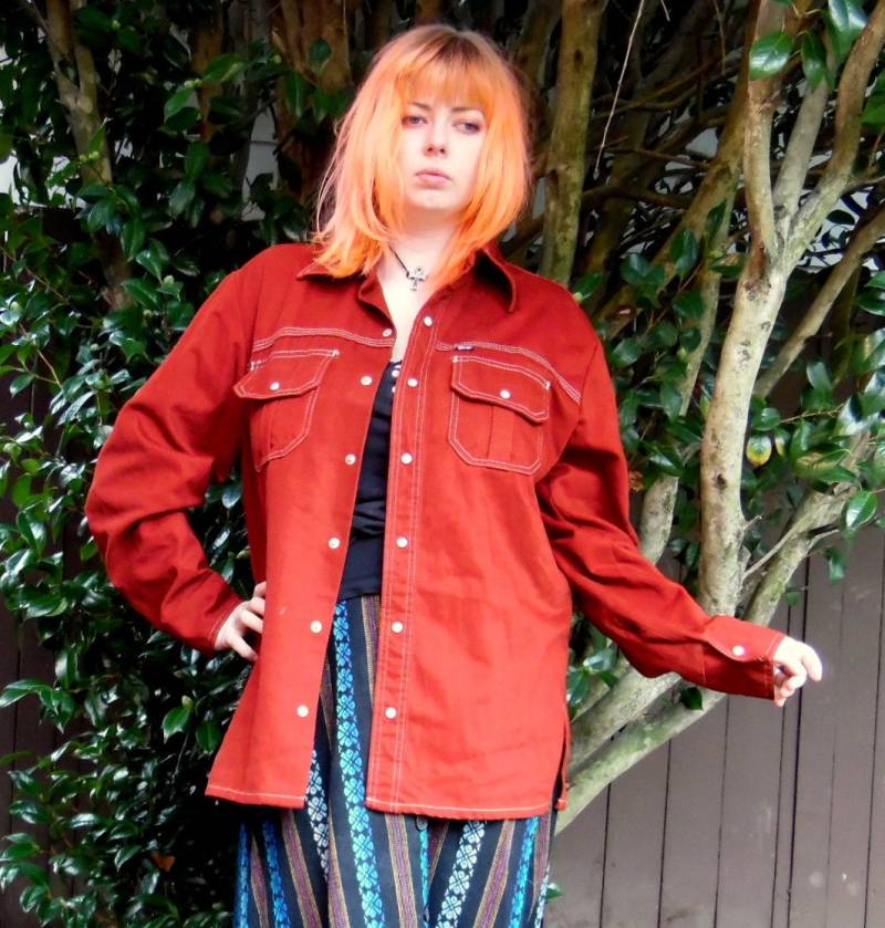 70Er/80Er Jahre Hands-Off Ziegelrot Westlichen Südwestlichen Snap Up Baumwolle Flanell Boyfriend Shirt Hoch L von evileyevintage