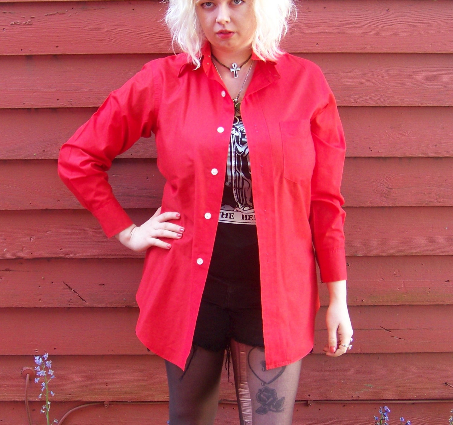 80Er Jahre Tomaten Rot Mens Button Oben Durch Gericht Shop S/M-32 von evileyevintage