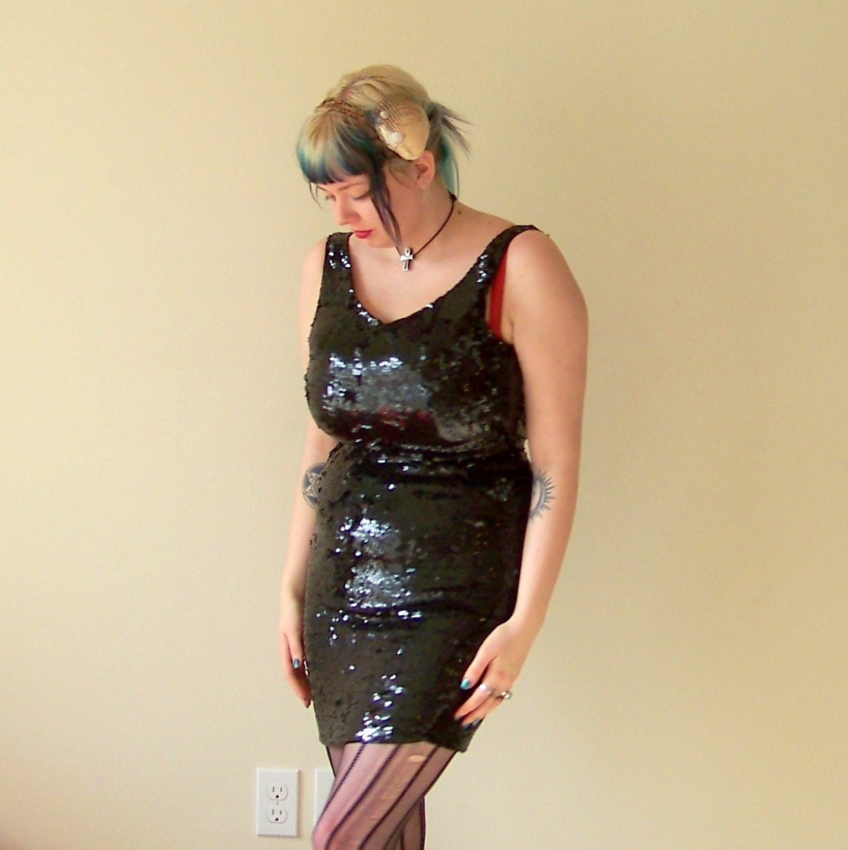 Pailletten Glitzer Schwarz Cocktail Wiggle Kleid Xs/S von evileyevintage