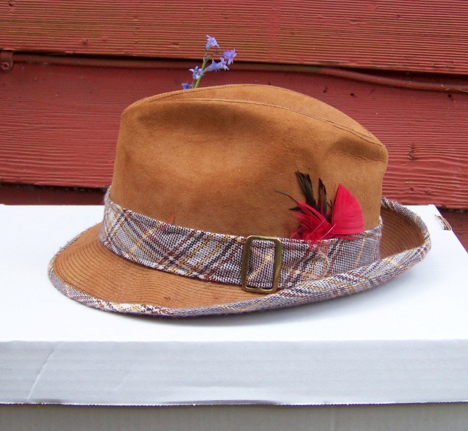 Tan Faux Wildleder Und Flanell Zweifarbig Casual Boating Fedora By Dobbs Gr. 7 von evileyevintage
