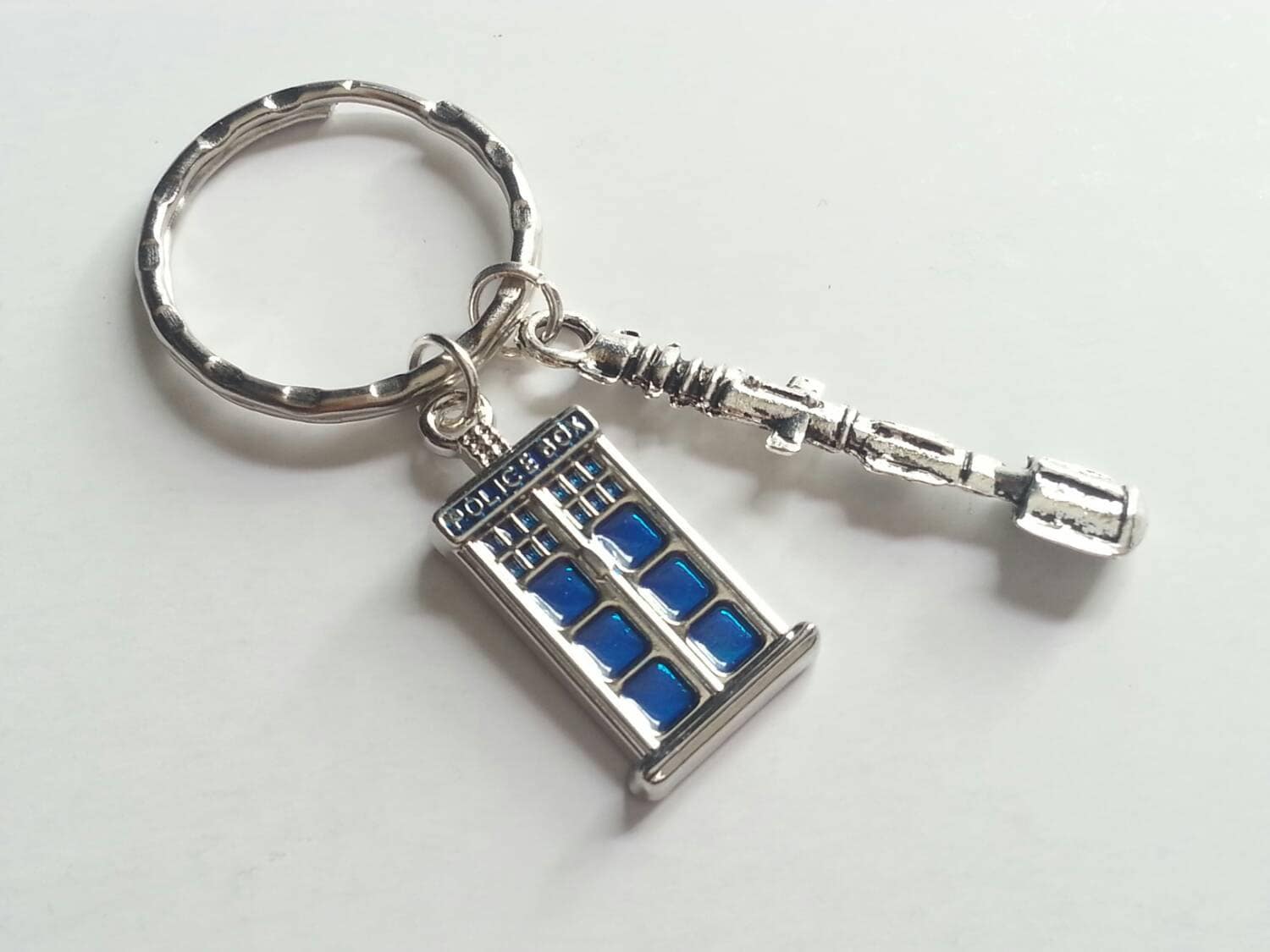 Dr Who Inspiriert, Tardis Und Sonic Schraubenzieher Schlüsselanhänger von evilqueenjewelry
