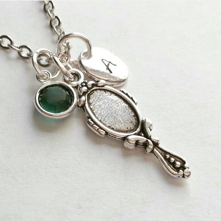 Personalisierte Halskette, Spiegel, Kosmetikerin, Von Hand Gestempelt Initial, Echte Swarovski Birthstone, Benutzerdefinierte Länge von evilqueenjewelry