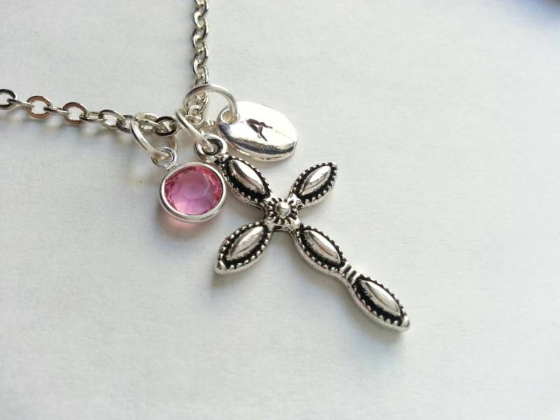 Personalisierte Kreuz Halskette, Echte Swarovski Kristall Geburtsstein, Gestempelt Initial, Benutzerdefinierte Länge, Silber Kreuz, Religiöser von evilqueenjewelry
