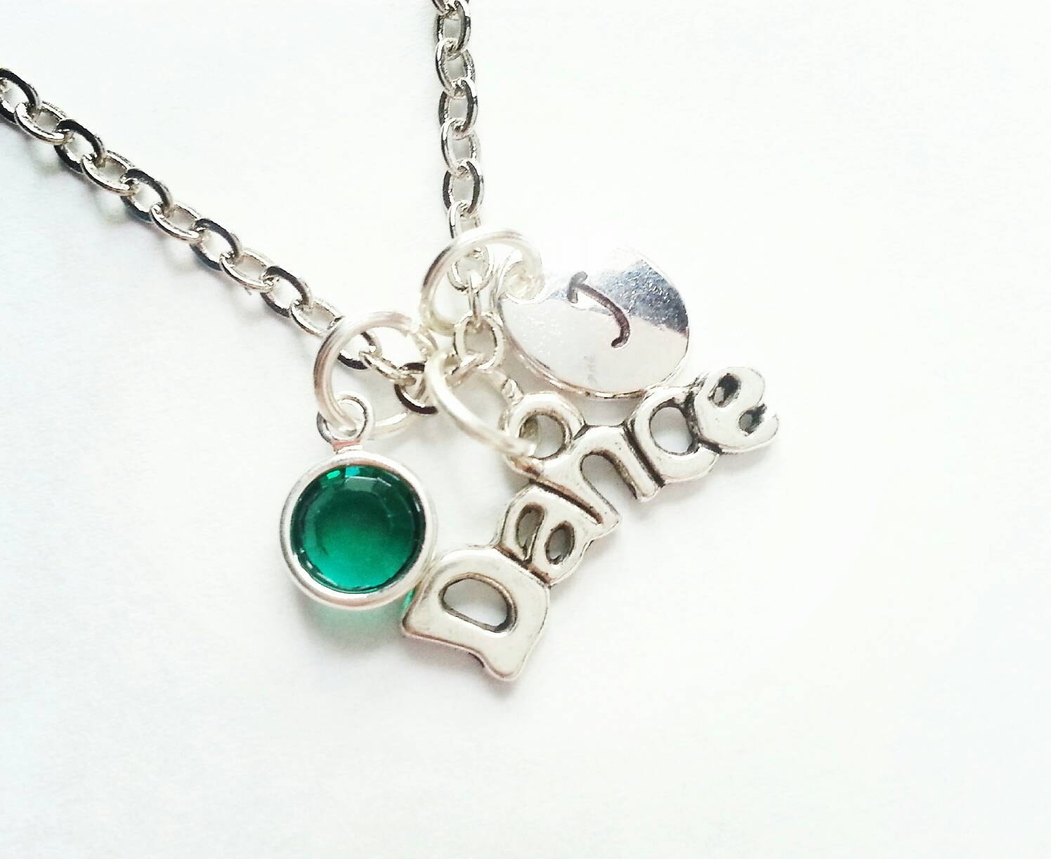 Personalisierte Silber Tanz Halskette, Swarovski Birthstone Kristall, Von Hand Gestempelt Initial, Benutzerdefinierte Länge von evilqueenjewelry