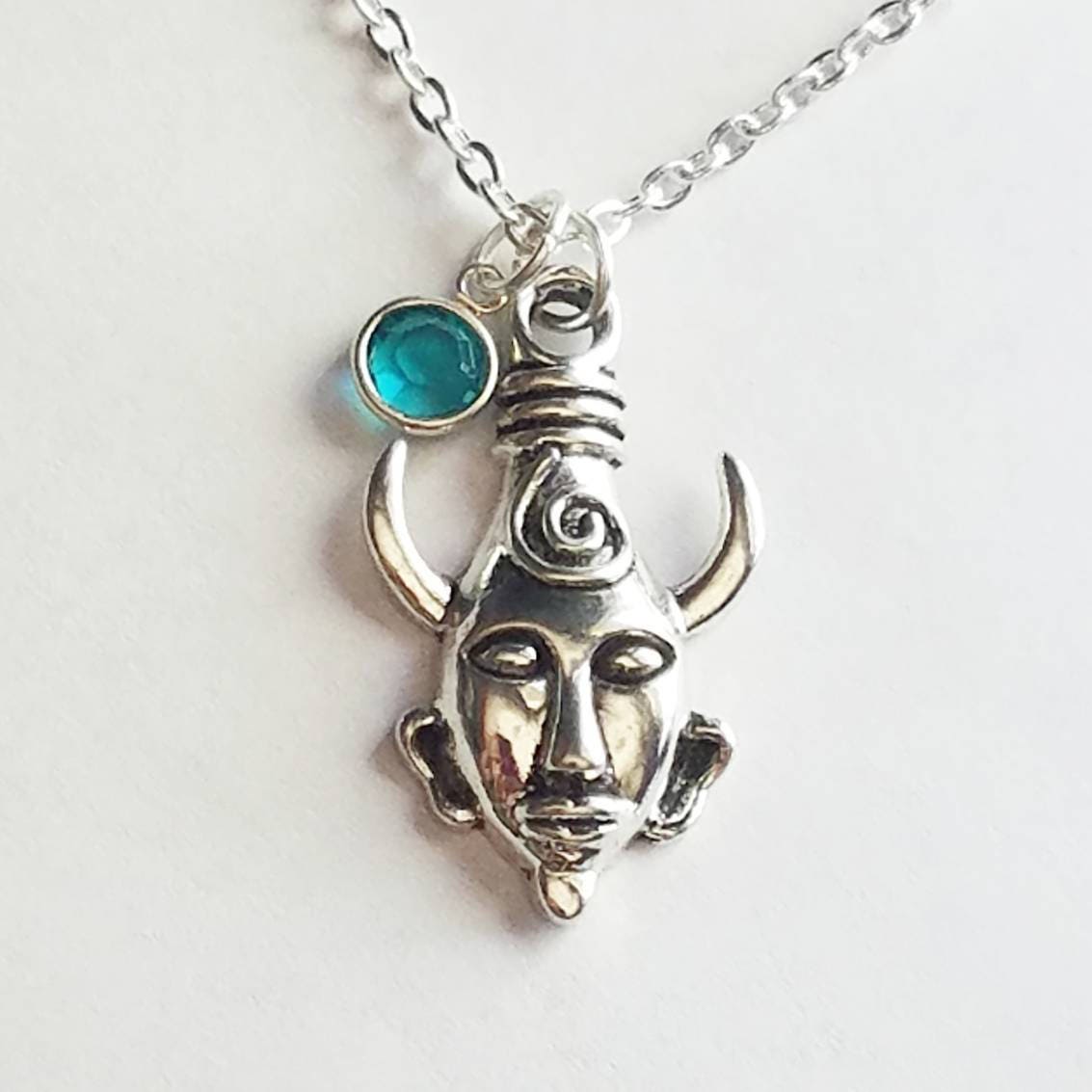 Silber Supernatural Demon Kämpfer Amulett Halskette Mit Echtem Swarovski Geburtsstein Kristall, Individuelle Länge von evilqueenjewelry