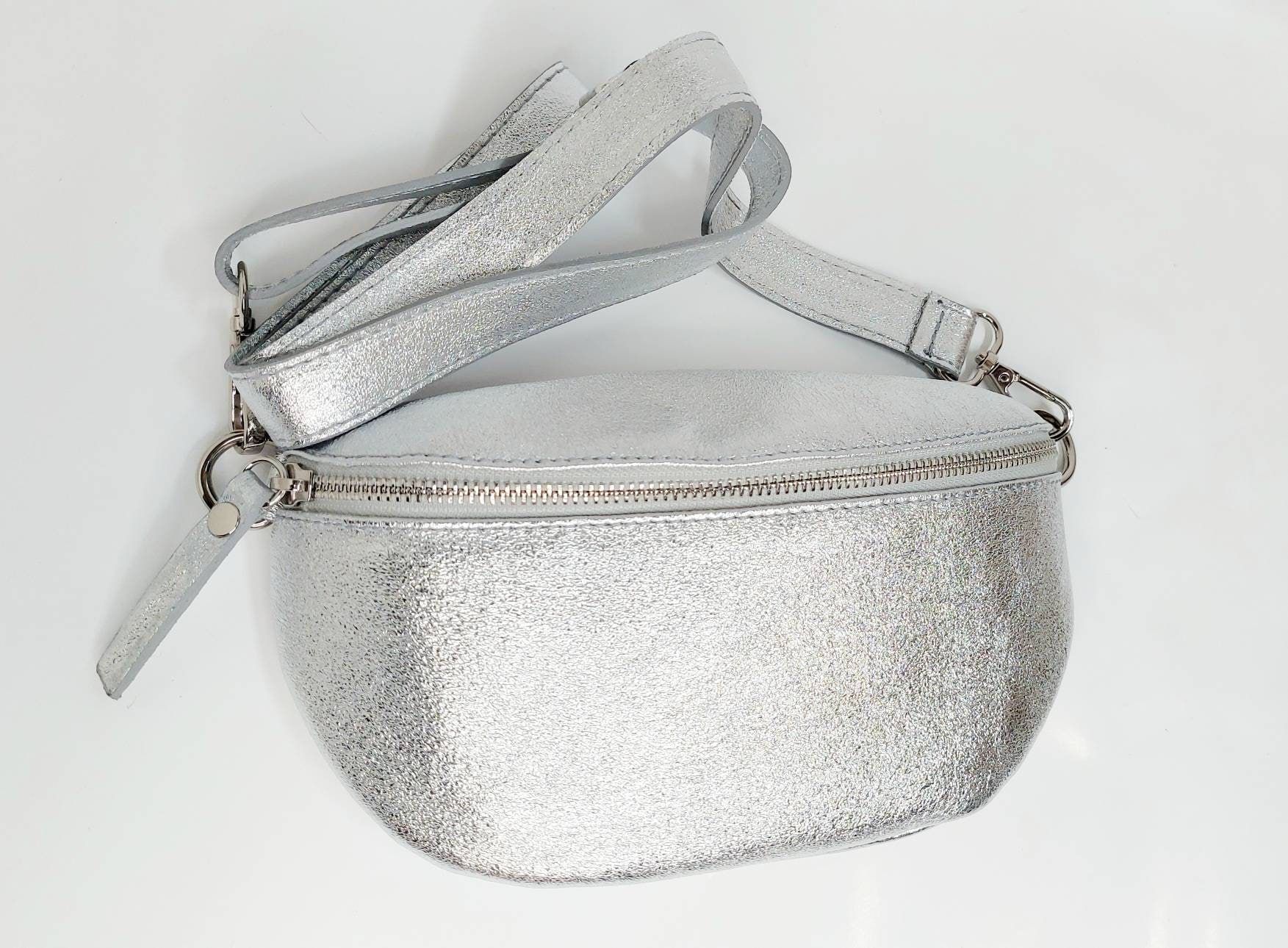 Silber Bauchtasche, Leder Schultertasche Crossbody Bag Gürteltasche Details, Fanny Ledertasche, Tasche von exhibitleather