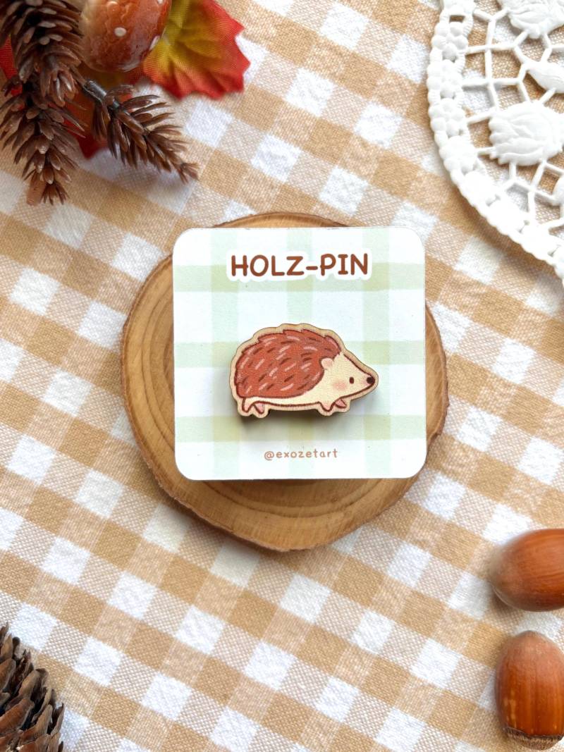 Niedlicher Igel Holz-Pin - Pin Aus Holz Anstecker Accessoire Cute Hedgehog Wooden Niedlicher Igel Holz-Pin - Pin Aus Holz Anstecker Accessoire Cute Hedgehog Wooden von exozetart