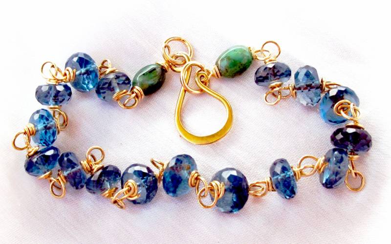 14 K Solid Gold London Blau Topas Und Smaragd Armband 14 K Solid Gold London Blau Topas Und Smaragd Armband von exquiscustomjewelry