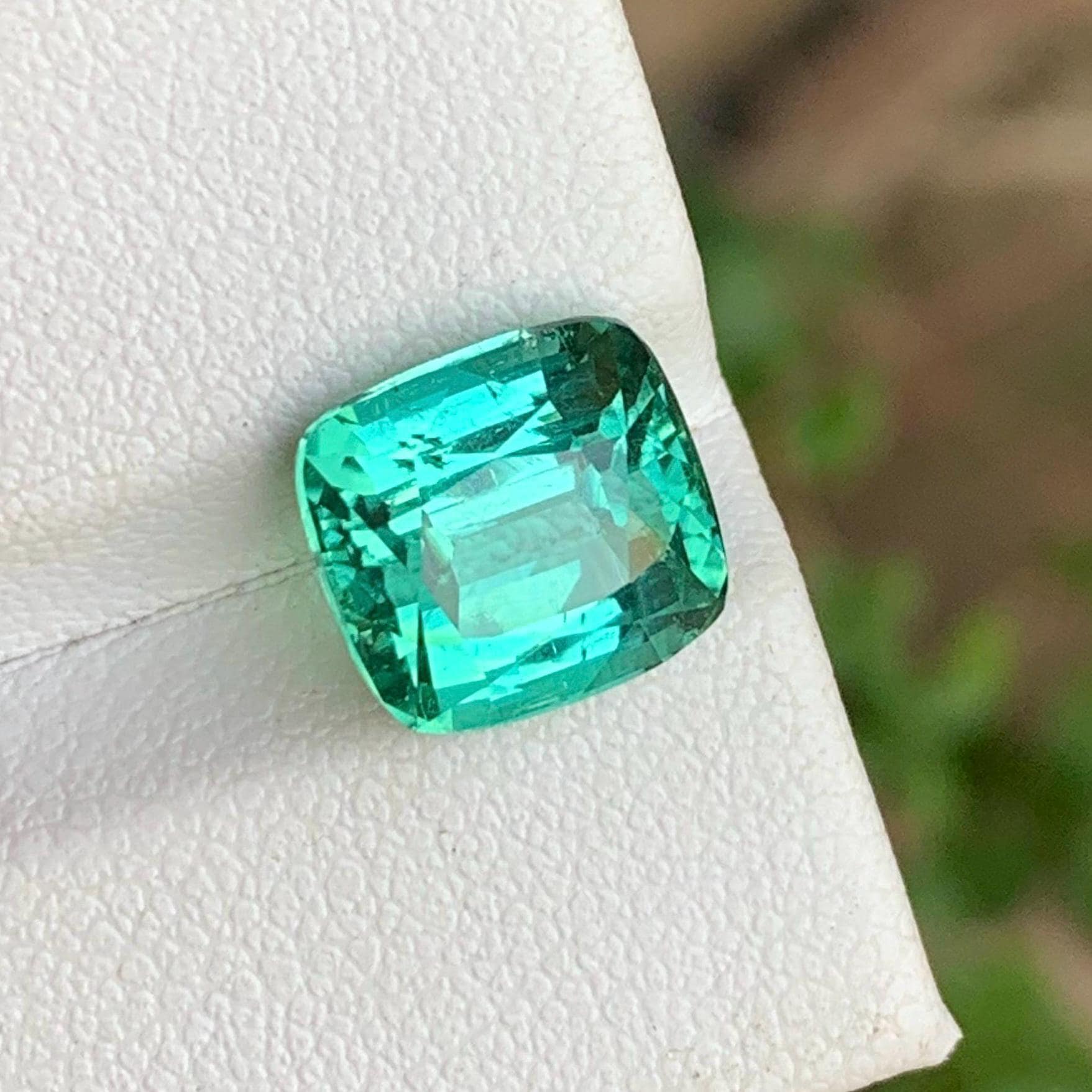 5.00 Karat - Glitzernder Turmalin Edelstein Mit Lagunengrüner Farbe. Aus Afghanistan Minen Kissenschliff 5.00 Karat - Glitzernder Turmalin Edelstein Mit Lagunengrüner Farbe. Aus Afghanistan Minen Kissenschliff von eyegemsshop