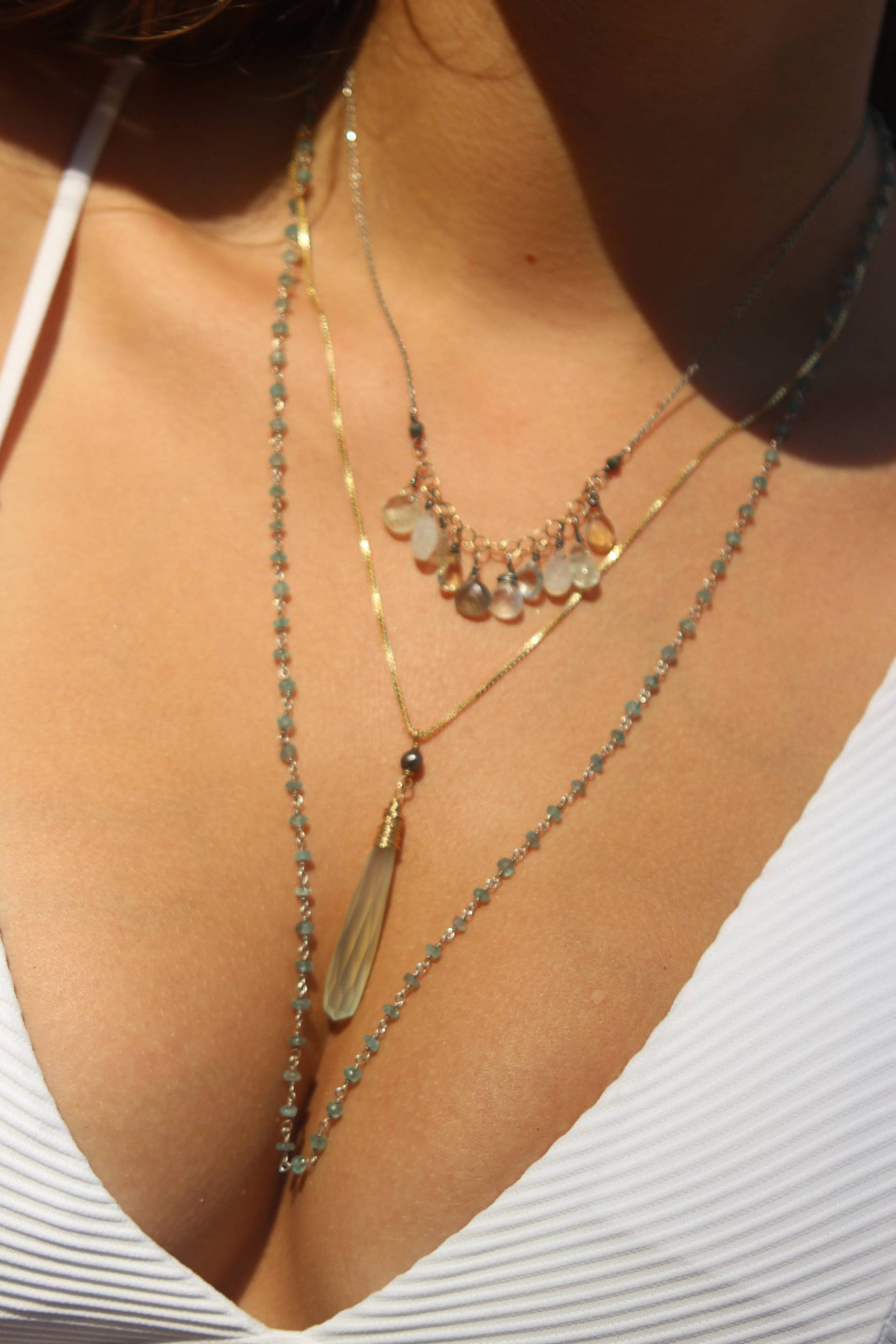 Chalcedon, Gold Wickeln, Süßwasser-Perle, 14 Karat Goldkette, Halskette, Schmuck, Gold, Geschenk Für Sie, Heilende Energie Geschenk, März Birthstone Chalcedon, Gold Wickeln, Süßwasser-Perle, 14 Karat Goldkette, Halskette, Schmuck, Gold, Geschenk Für Sie, Heilende Energie Geschenk, März Birthstone von eyevibe