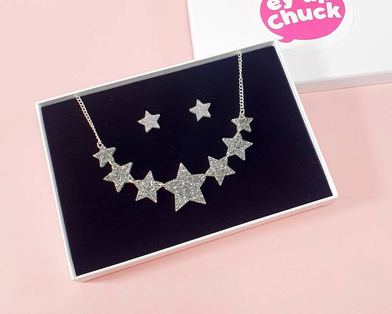 Silber Glitter Stern Schmuckset, Laser Cut Acryl Statement Halskette, Funkelnde Ohrstecker Silber Glitter Stern Schmuckset, Laser Cut Acryl Statement Halskette, Funkelnde Ohrstecker von eyupchuck