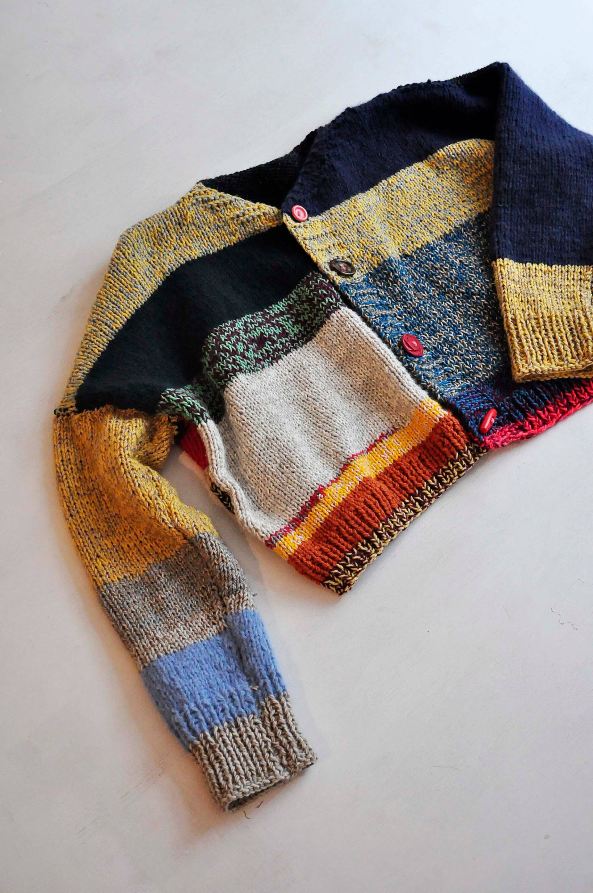 Kuschelige Strickjacke Kuschelige Strickjacke von fAVOCADOstudio