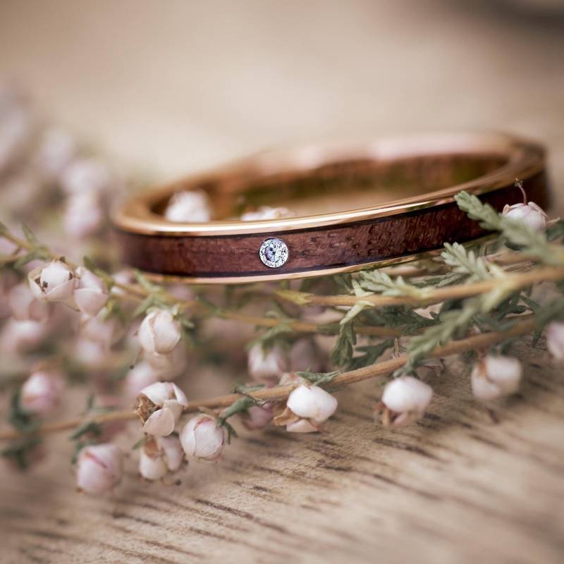 Damen Holzring Elyor Roségold Mit Stein 4 Mm Handgefertigter Ring Walnussholz Wasserfest & Langlebig Ehering Verlobungsring Geschenk von fablano