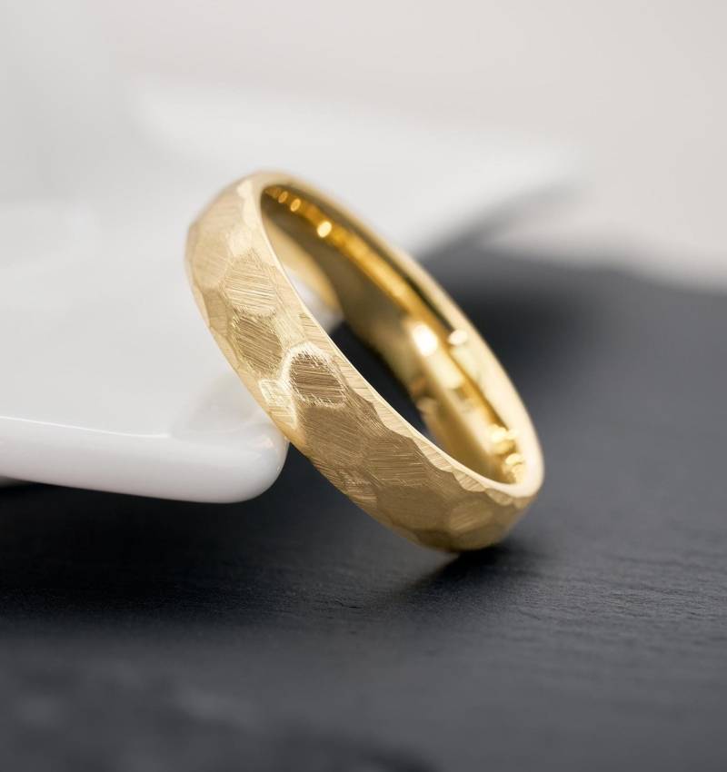 Luna Ring Gold 5 Mm Wolfram Gehämmert Wasserfest & Handgefertigt Ehering Trauring Verlobungsring Herren Unikat Schmuck von fablano