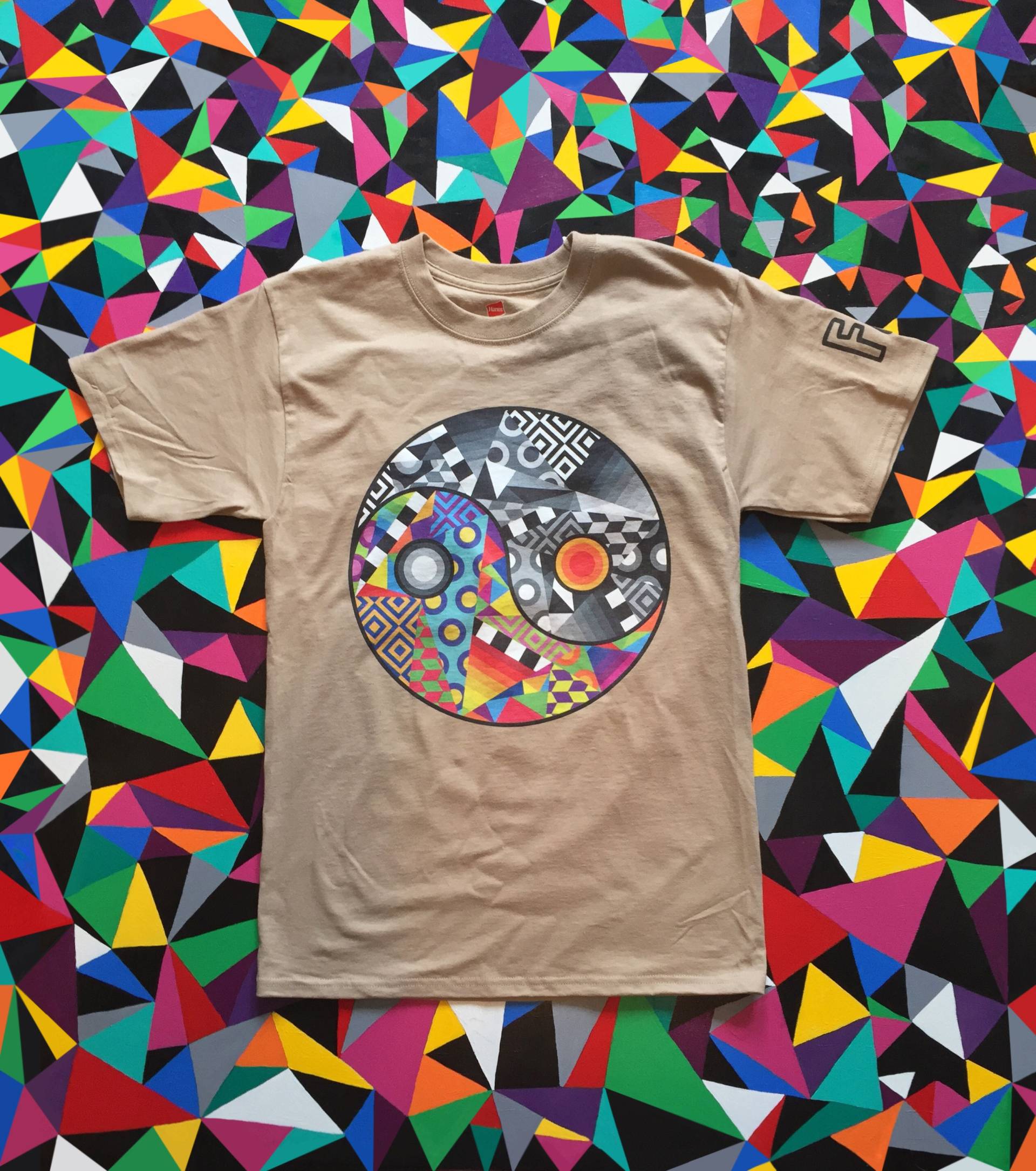 Fab Yinyang T-Shirt Fab Yinyang T-Shirt von fabs11