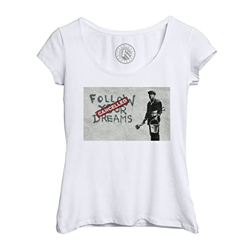 Rundhals-T-Shirt aus Bio-Baumwolle für Damen Banksy Follow Your Dreams Cancelled Street Art Graffiti von Fabulous