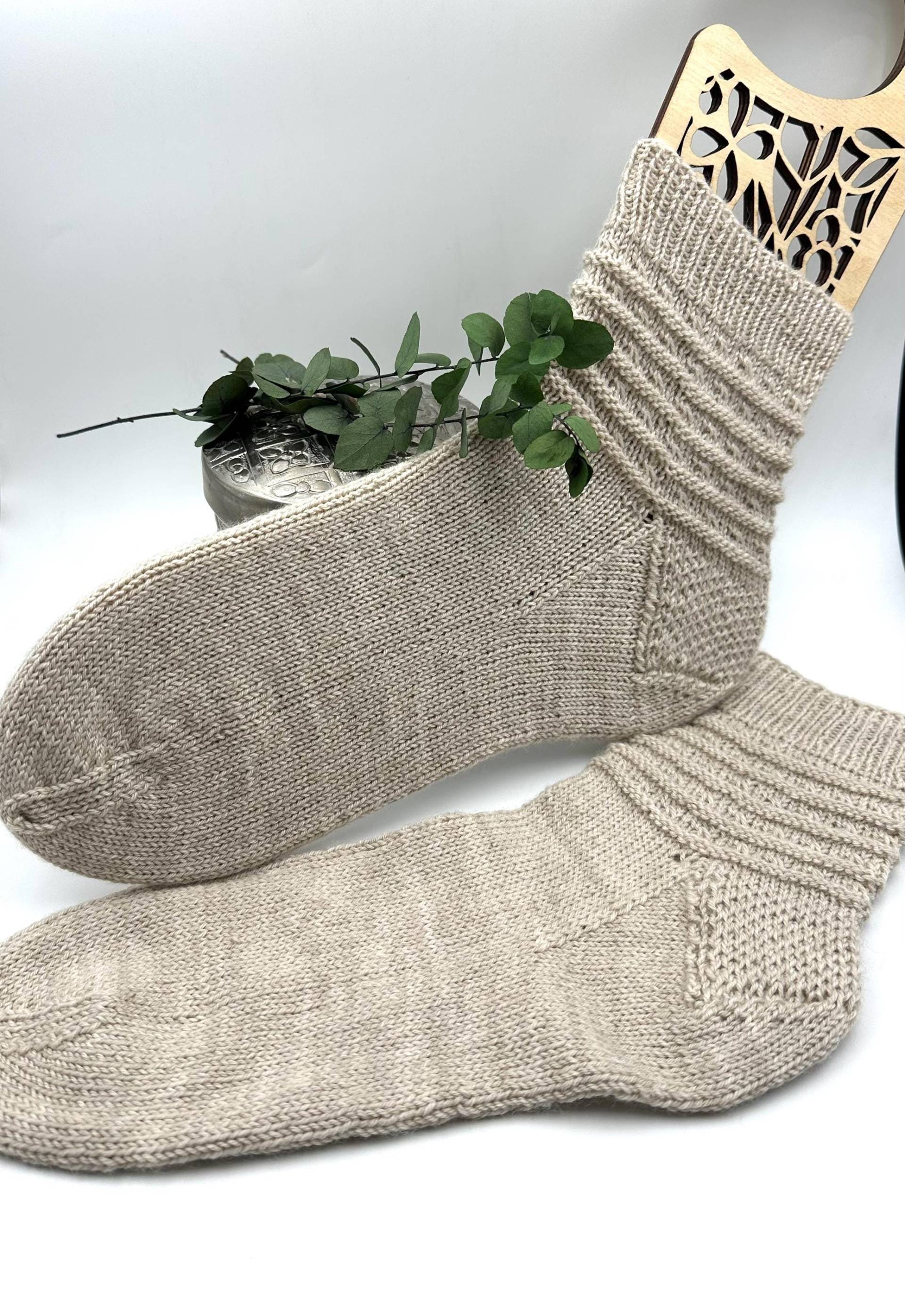 Handgestrickte Wollsocken Aus Merinowolle Gr.39, Beigemit von fadenschaetze