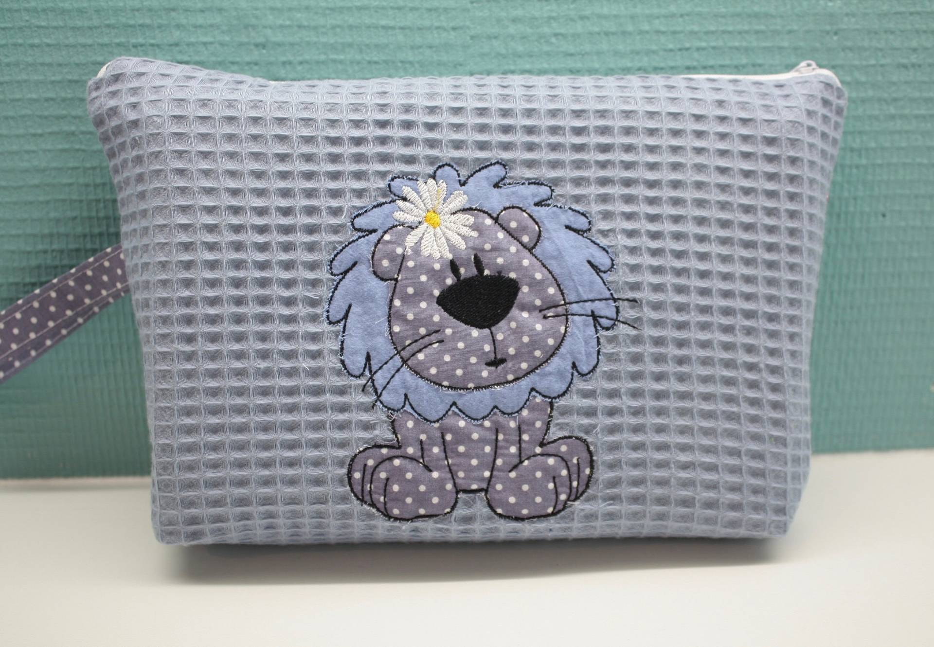Kulturbeutel Kinder, Windeltasche Mit Namen, Personalisiert Kulturbeutel Kinder, Windeltasche Mit Namen, Personalisiert von fadentaenzerin
