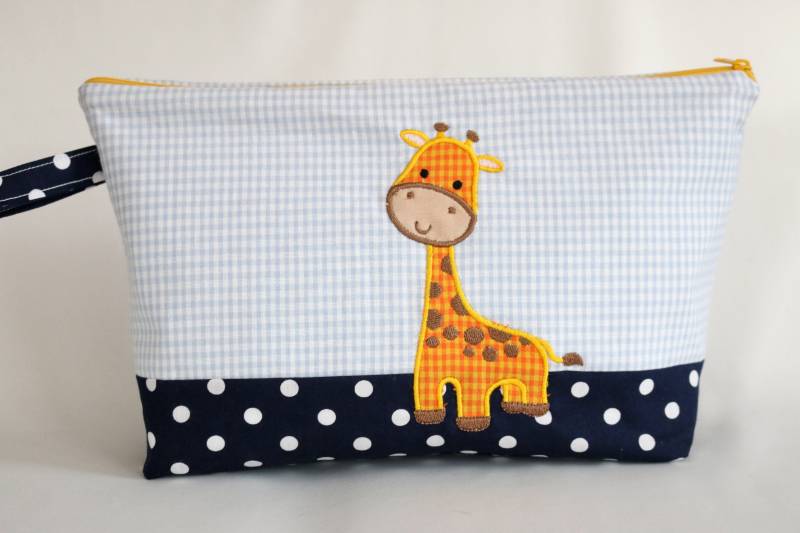 Windeltasche Mit Wunschnamen Giraffe Windeltasche Mit Wunschnamen Giraffe von fadentaenzerin