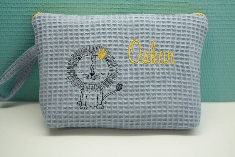 Windeltasche Oder Kulturbeutel Für Kinder von fadentaenzerin